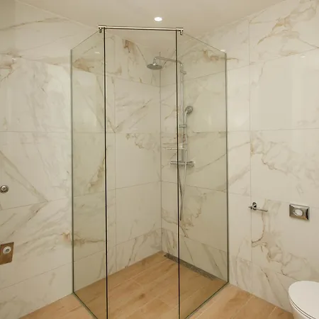 21 A Апартаменти